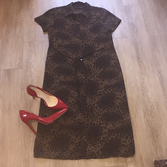 Dresses & Skirts - 🔥🔥Button down leopard midi dress